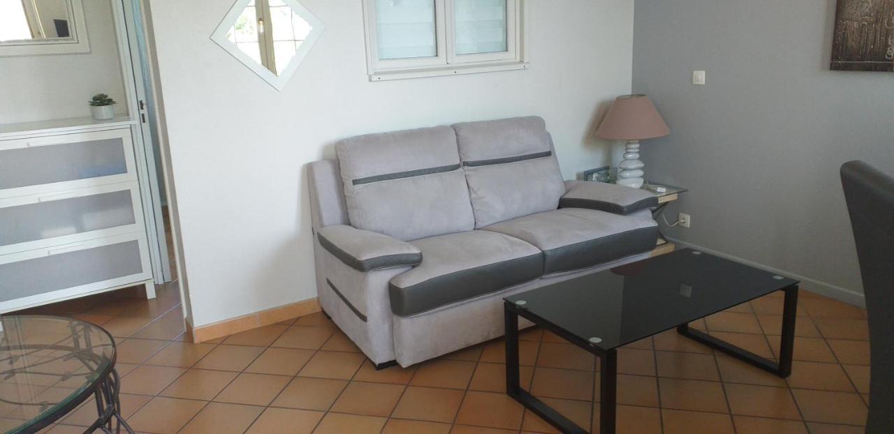 Sur Le Quai De Port Frejus Apartment Exterior photo